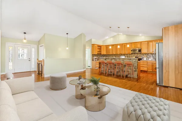 $345,000 | 702 South Oak Street, Buchanan, MI 49107
