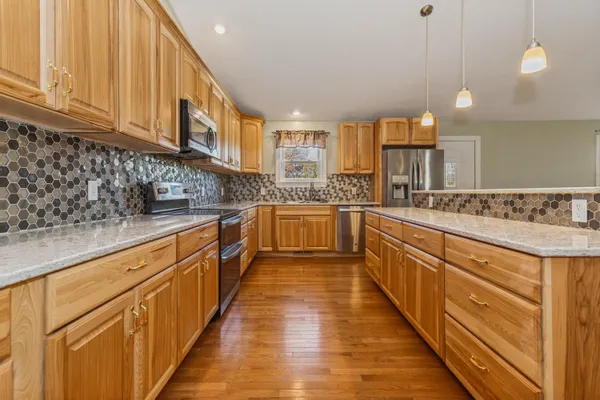 $345,000 | 702 South Oak Street, Buchanan, MI 49107