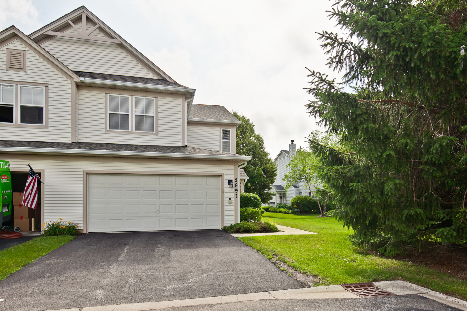 2891 Falling Waters Lane Lindenhurst, IL 60046 - Photo 1 of 26