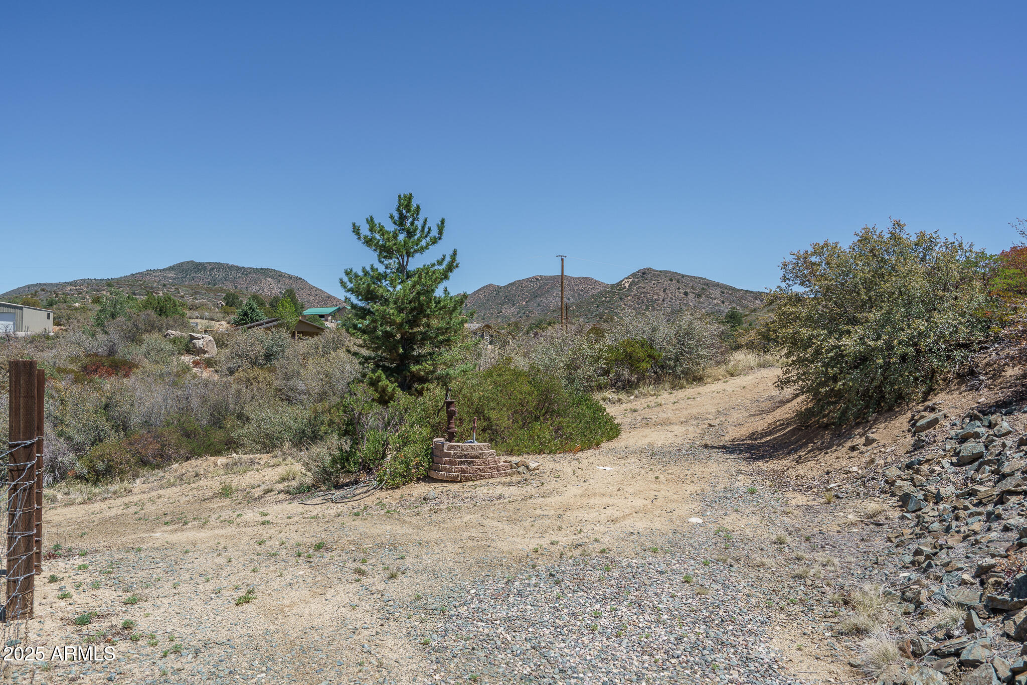 10570 West Cherry Creek Road Dewey, AZ 86327 - Photo 74 of 99 79) UPPER YARD