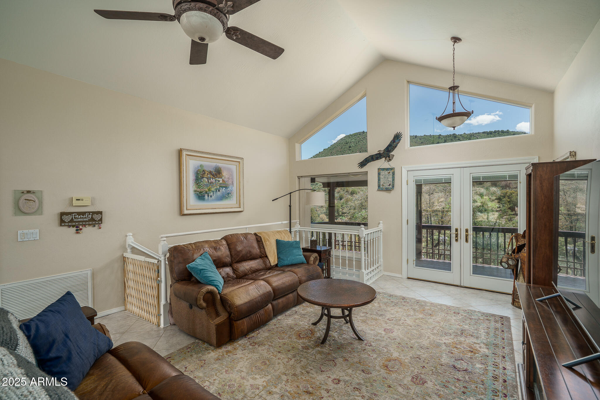 10570 West Cherry Creek Road Dewey, AZ 86327 - Photo 6 of 99 6) GREAT ROOM