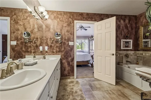 $420,000 | 9504 Sundance Drive, Bridgeville, PA 15017