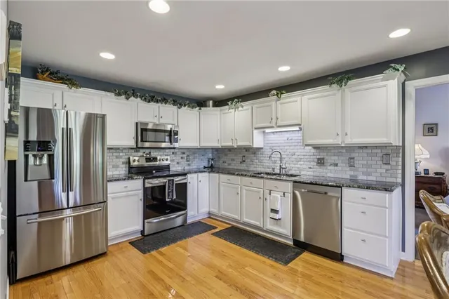 $420,000 | 9504 Sundance Drive, Bridgeville, PA 15017