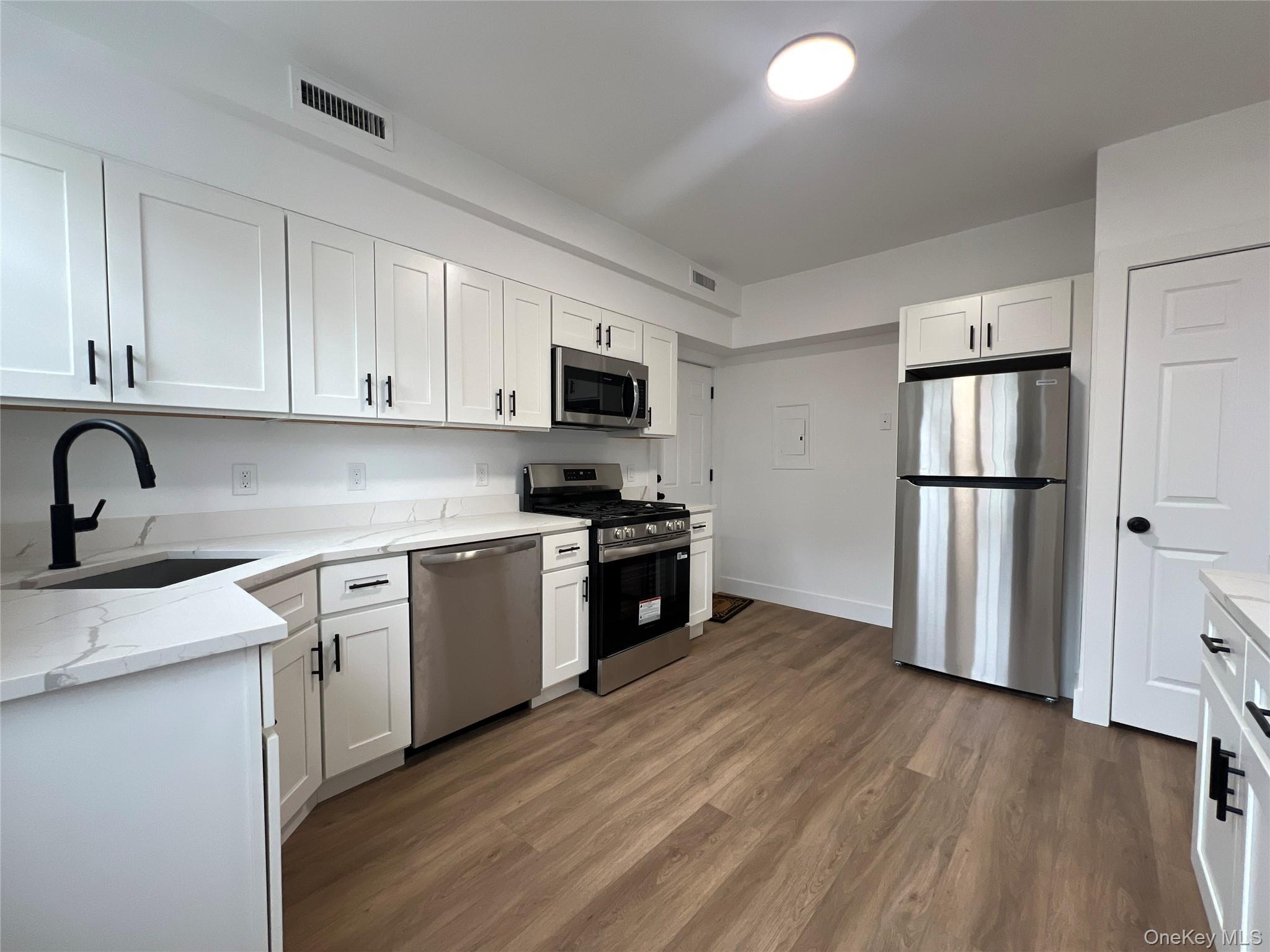 27-29 Purchase Street Rye, NY 10580 - Photo 2 of 12