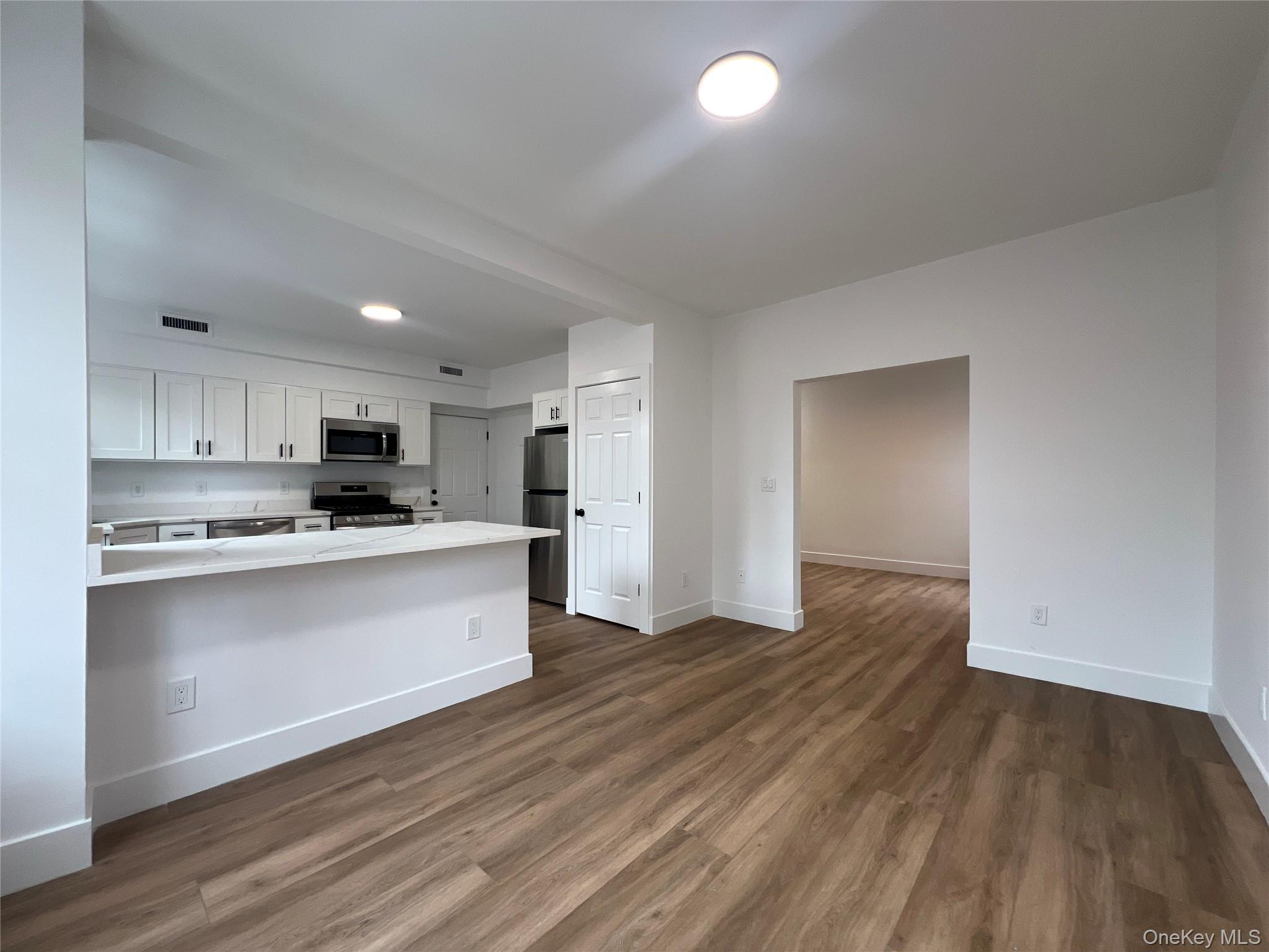 27-29 Purchase Street Rye, NY 10580 - Photo 4 of 12