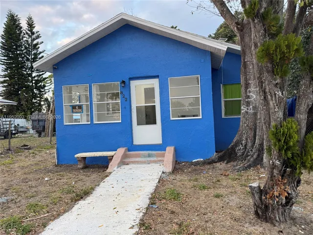 $164,900 | 822 Lemon Avenue, Sebring, FL 33870
