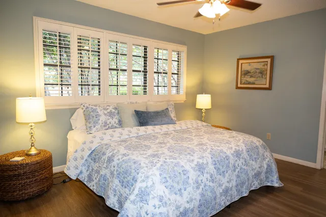 $1,350,000 | 1214 Pecan Drive, Marble Falls, TX 78654