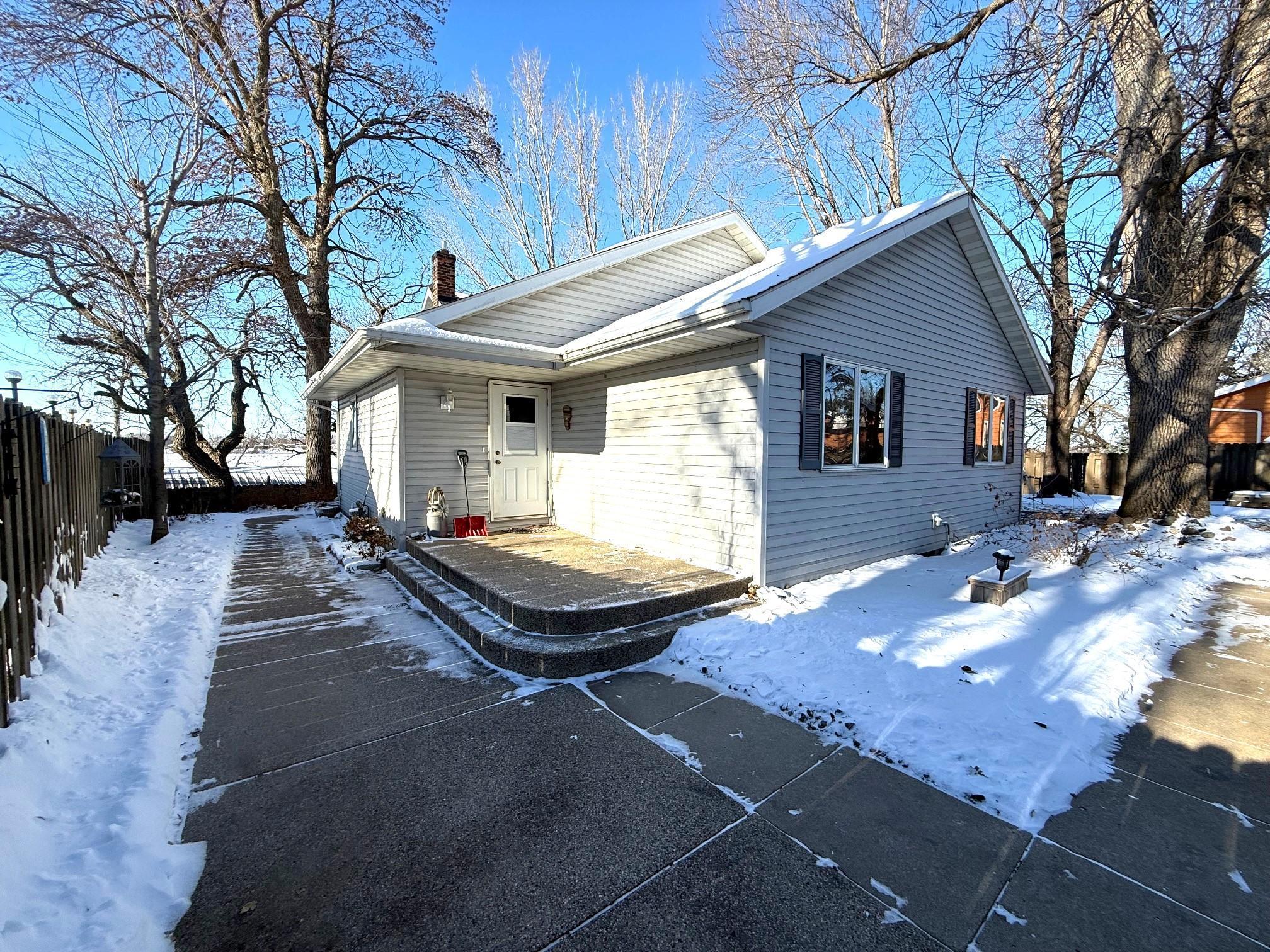 5134 East Eagle Lake Road Willmar, MN 56201 - Photo 1 of 35