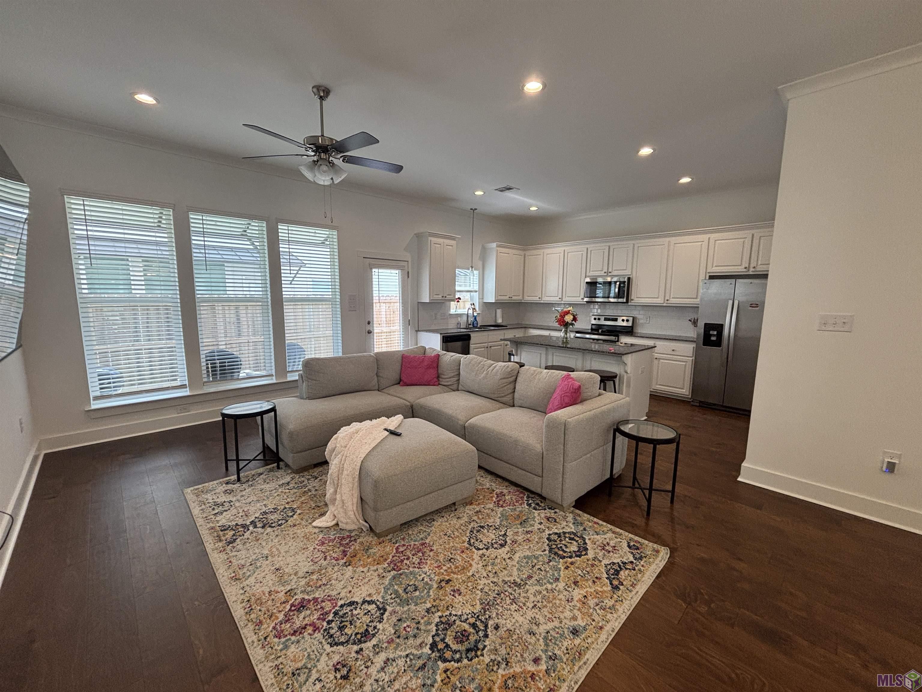 1117 Briar Gate Drive Baton Rouge, LA 70820 - Photo 3 of 17