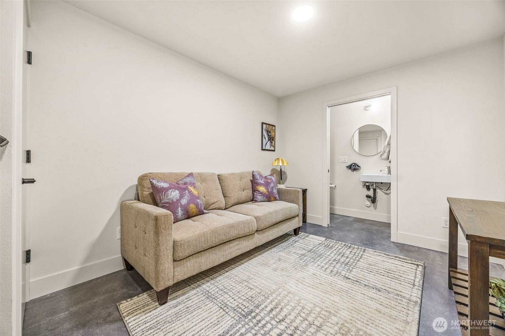 8547 Evanston Avenue North Seattle, WA 98103 - Photo 21 of 36