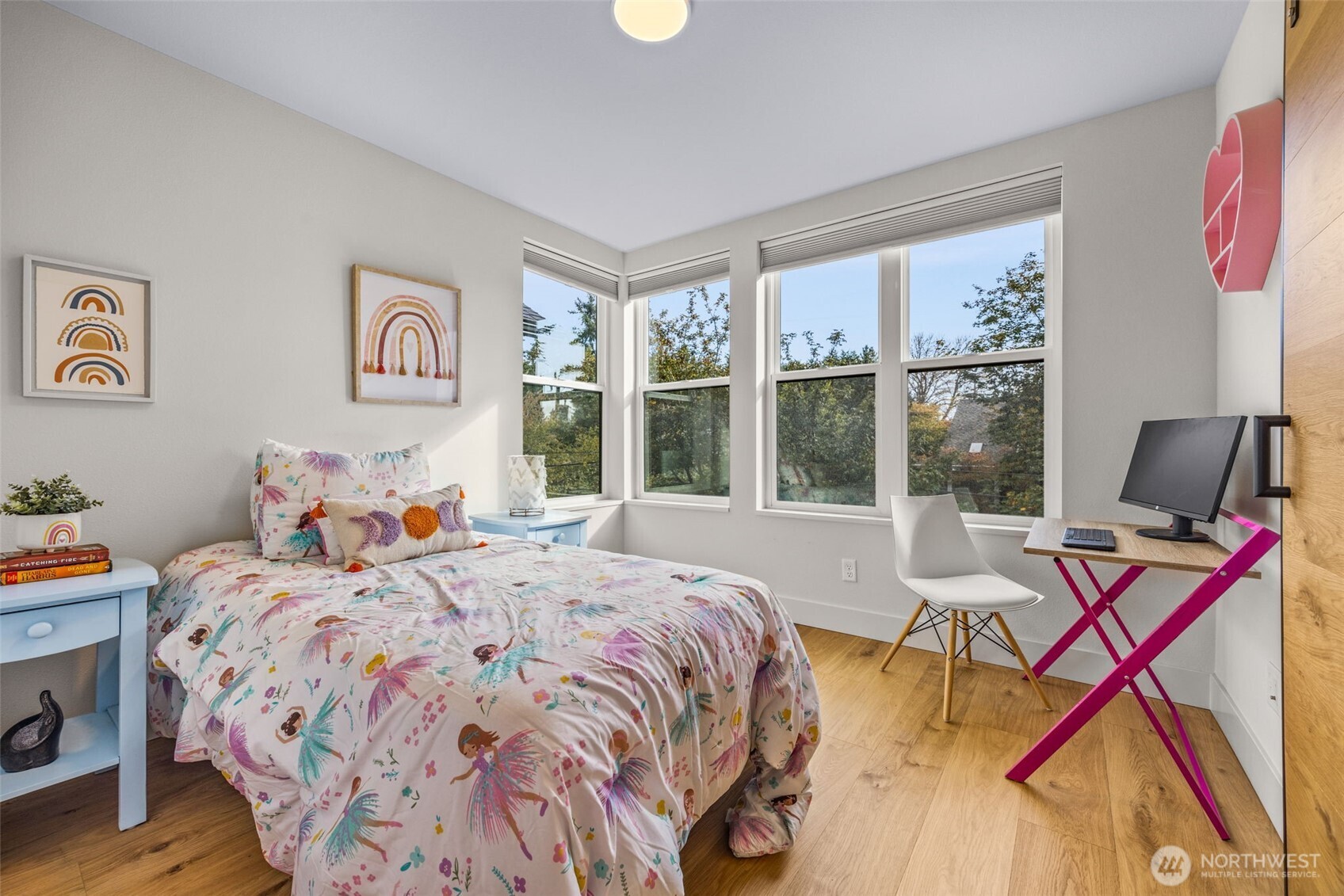 8547 Evanston Avenue North Seattle, WA 98103 - Photo 24 of 36