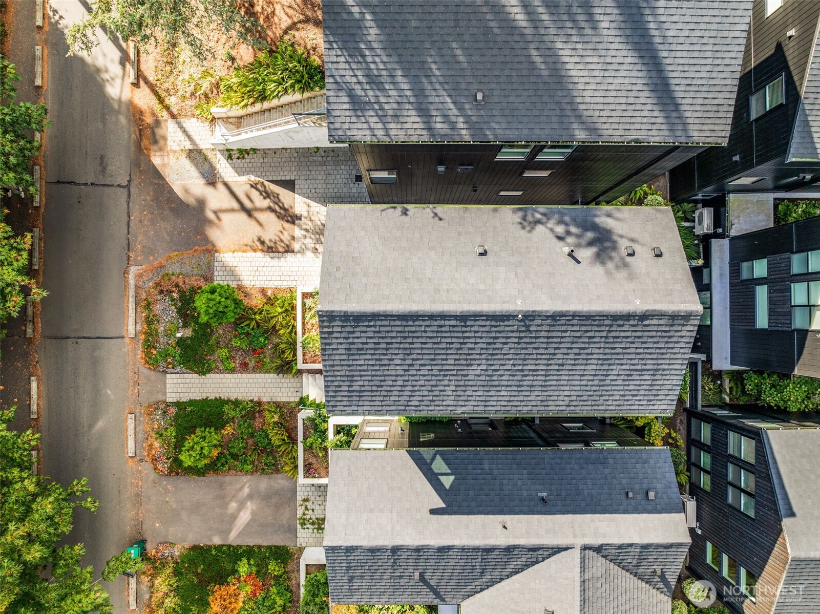 8547 Evanston Avenue North Seattle, WA 98103 - Photo 36 of 36