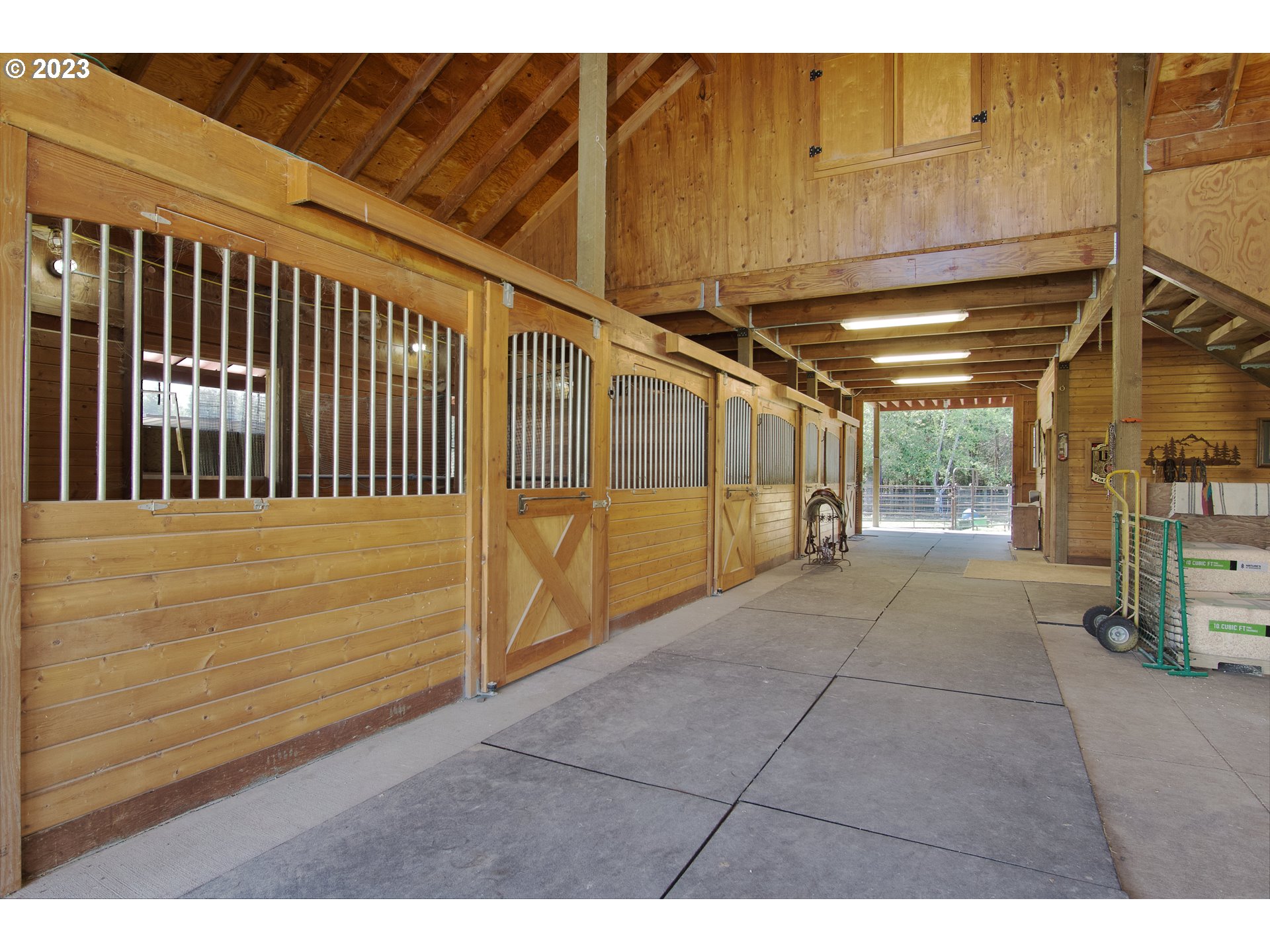 9804 South Macksburg Road Canby, OR 97013 - Photo 4 of 28 Gallery Image 4