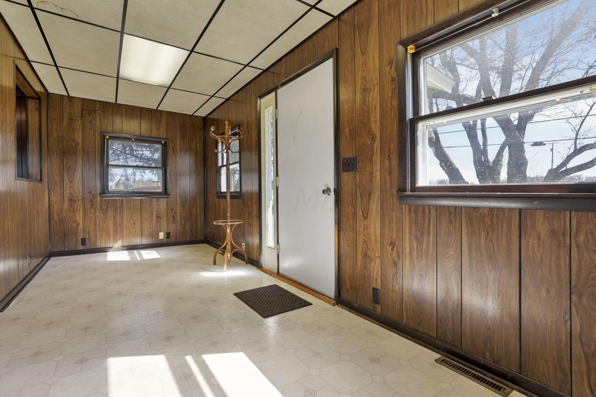 4001 National Road Southeast Hebron, OH 43025 - Photo 10 of 66 11-web-or-mls-011A7008
