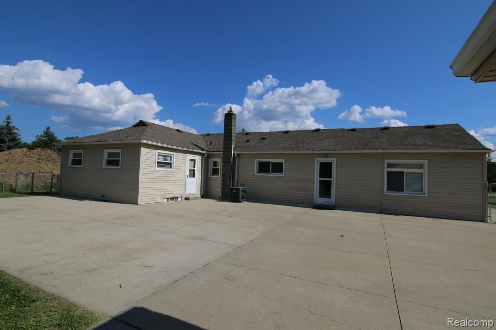 195 South Street Rochester, MI 48307 - Photo 7 of 29