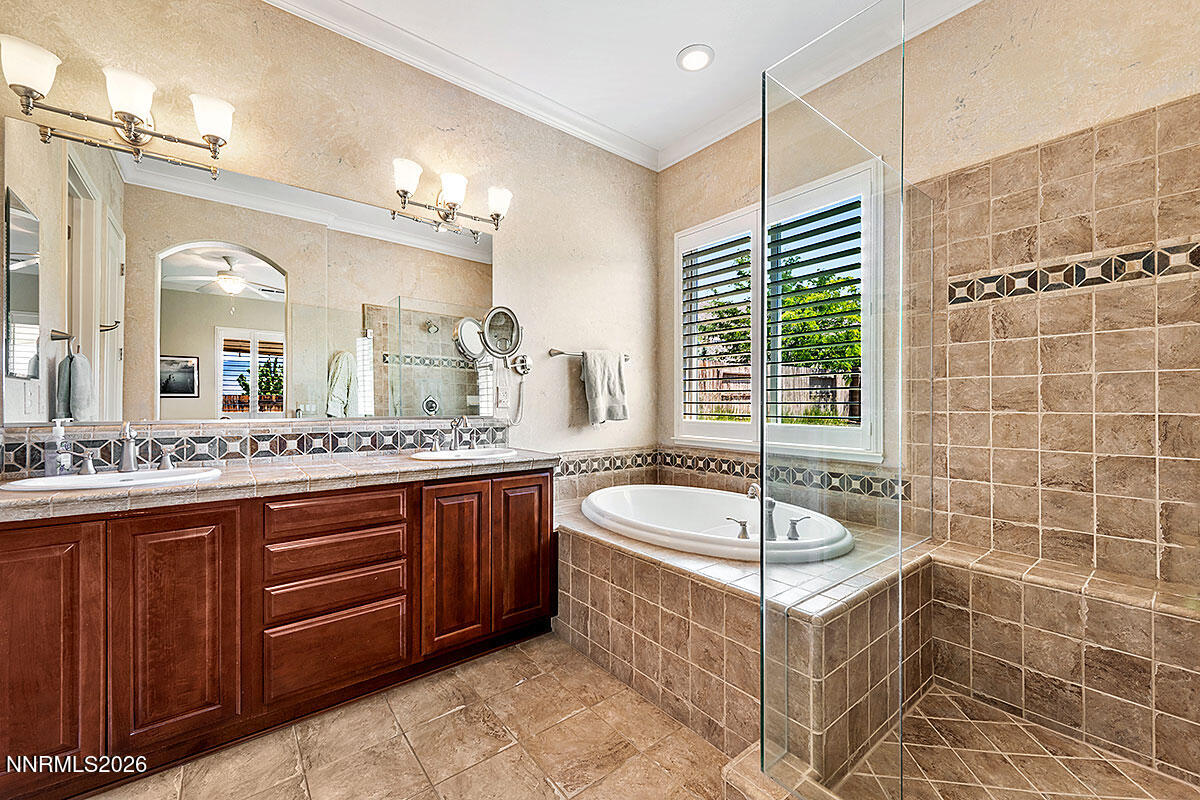 2694 Mule Circle Reno, NV 89521 - Photo 17 of 35 2694 Mule Master Bath