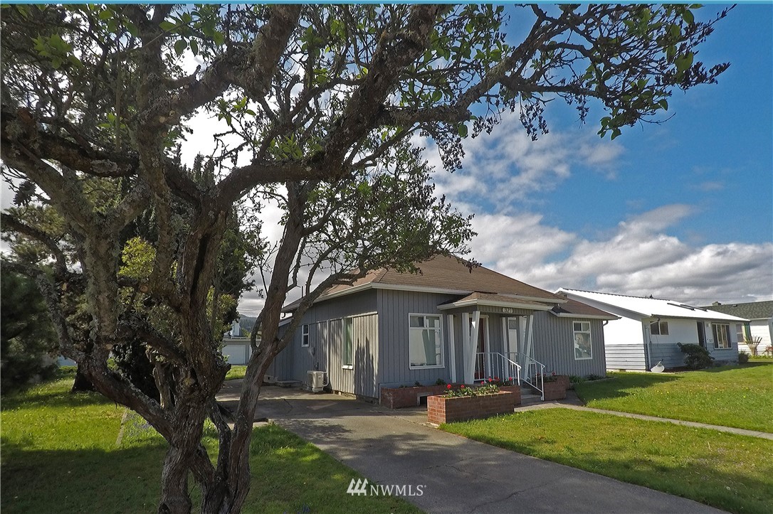 321 West Maple Street Sequim, WA 98382 - Photo 1 of 22 Gallery Image 1