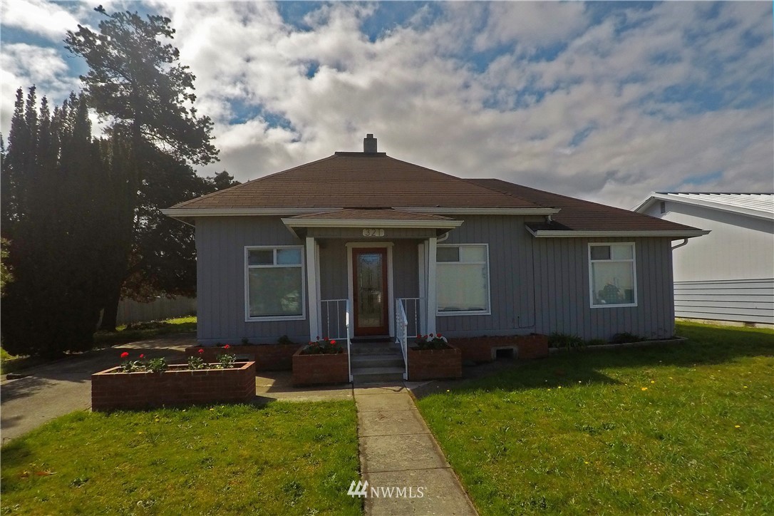 321 West Maple Street Sequim, WA 98382 - Photo 2 of 22 Gallery Image 2