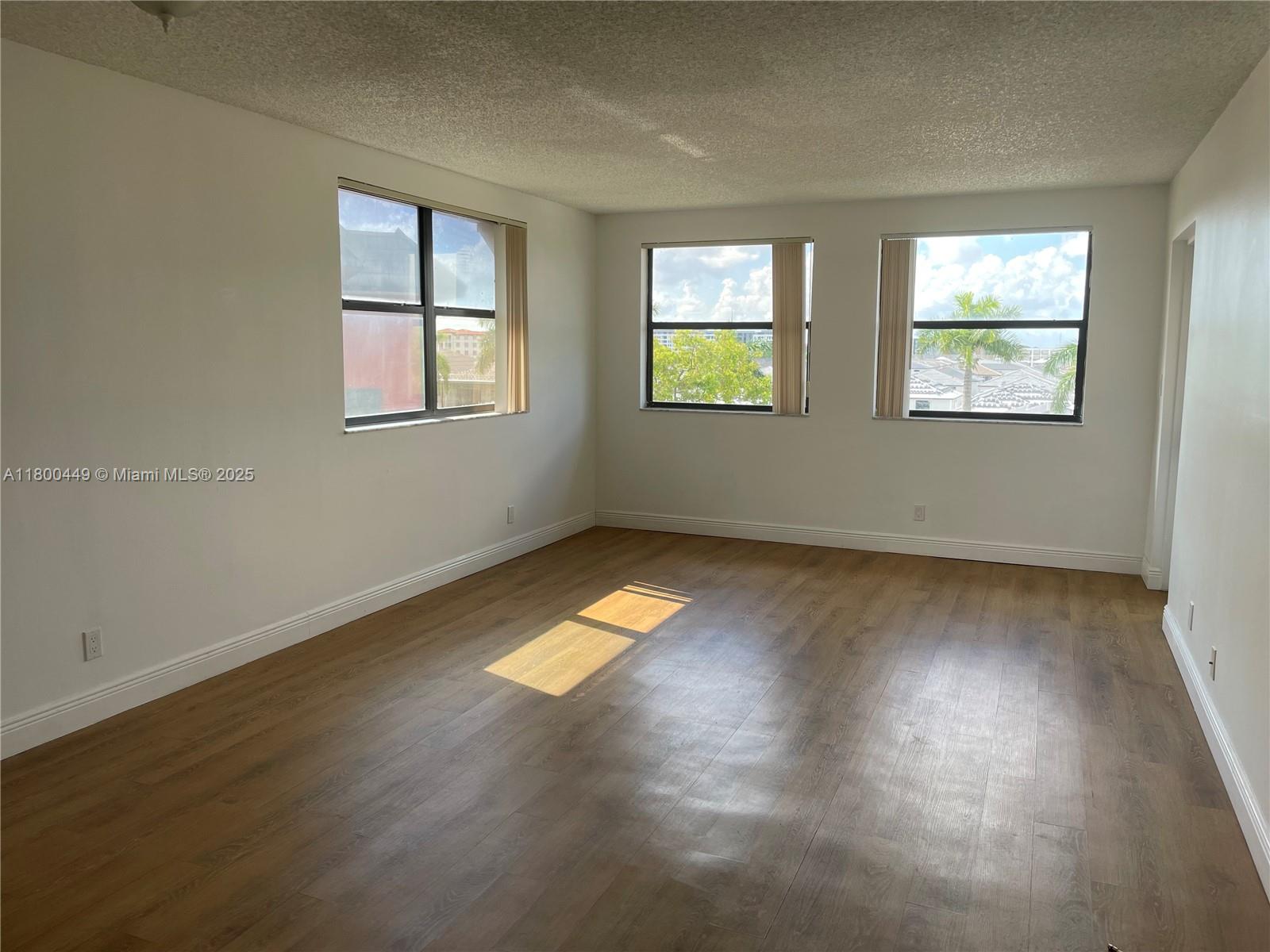 Doral Doral, FL 33166 - Photo 4 of 11