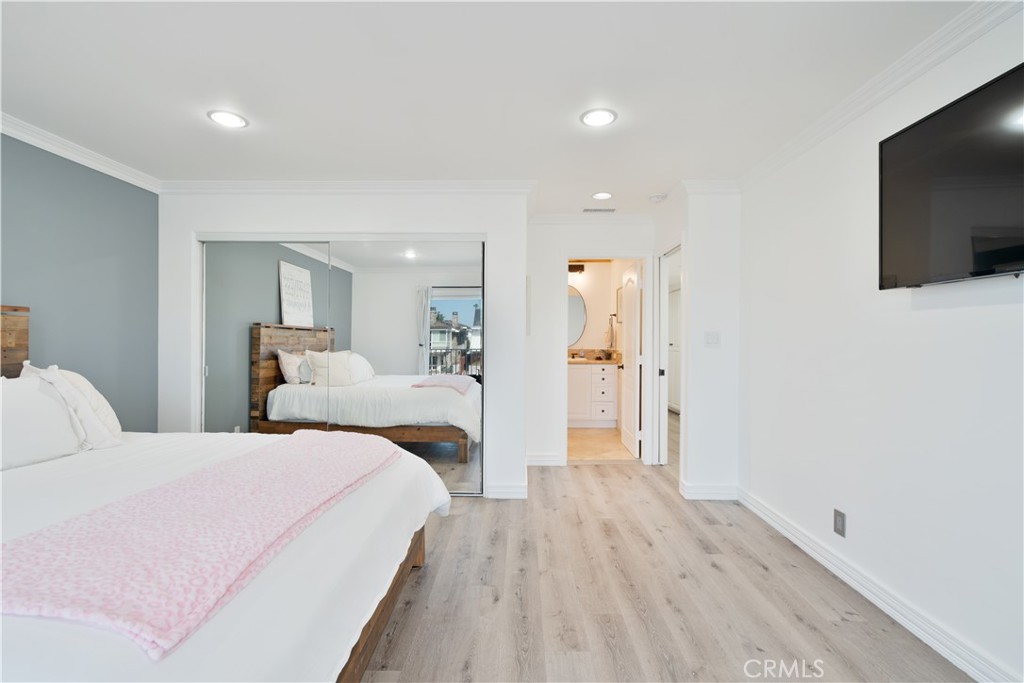 2355 Peninsula Road Oxnard, CA 93035 - Photo 16 of 49 Gallery Image 16