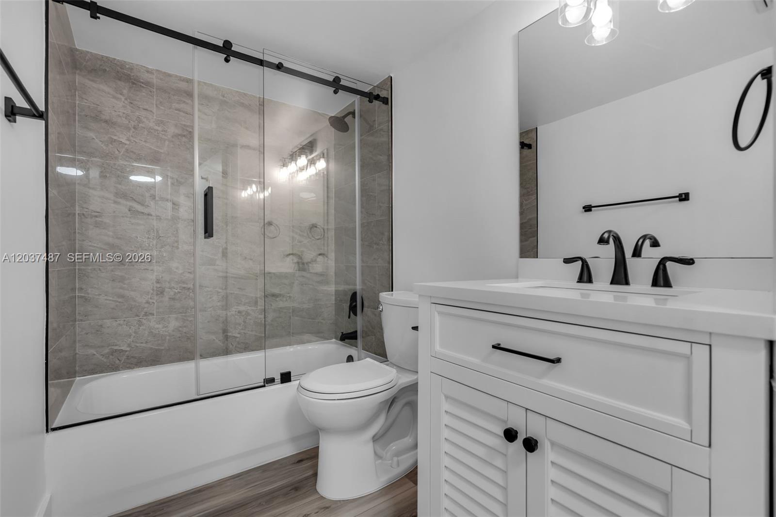 1401 Bay Road, Unit 409 Miami Beach, FL 33139 - Photo 18 of 26