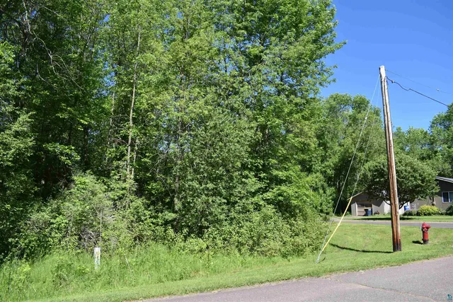 $55,000 | 10-xx West Bigelow Street, Washburn, WI 54891