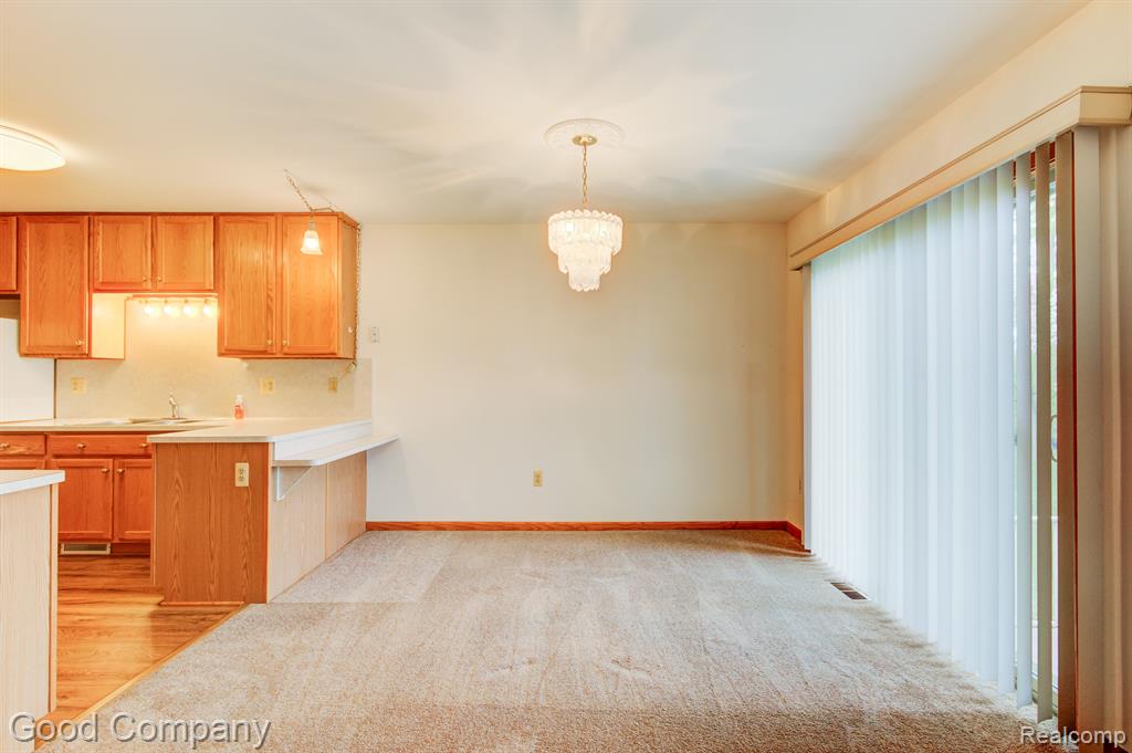 50837 Raintree Circle Chesterfield, MI 48047 - Photo 9 of 37