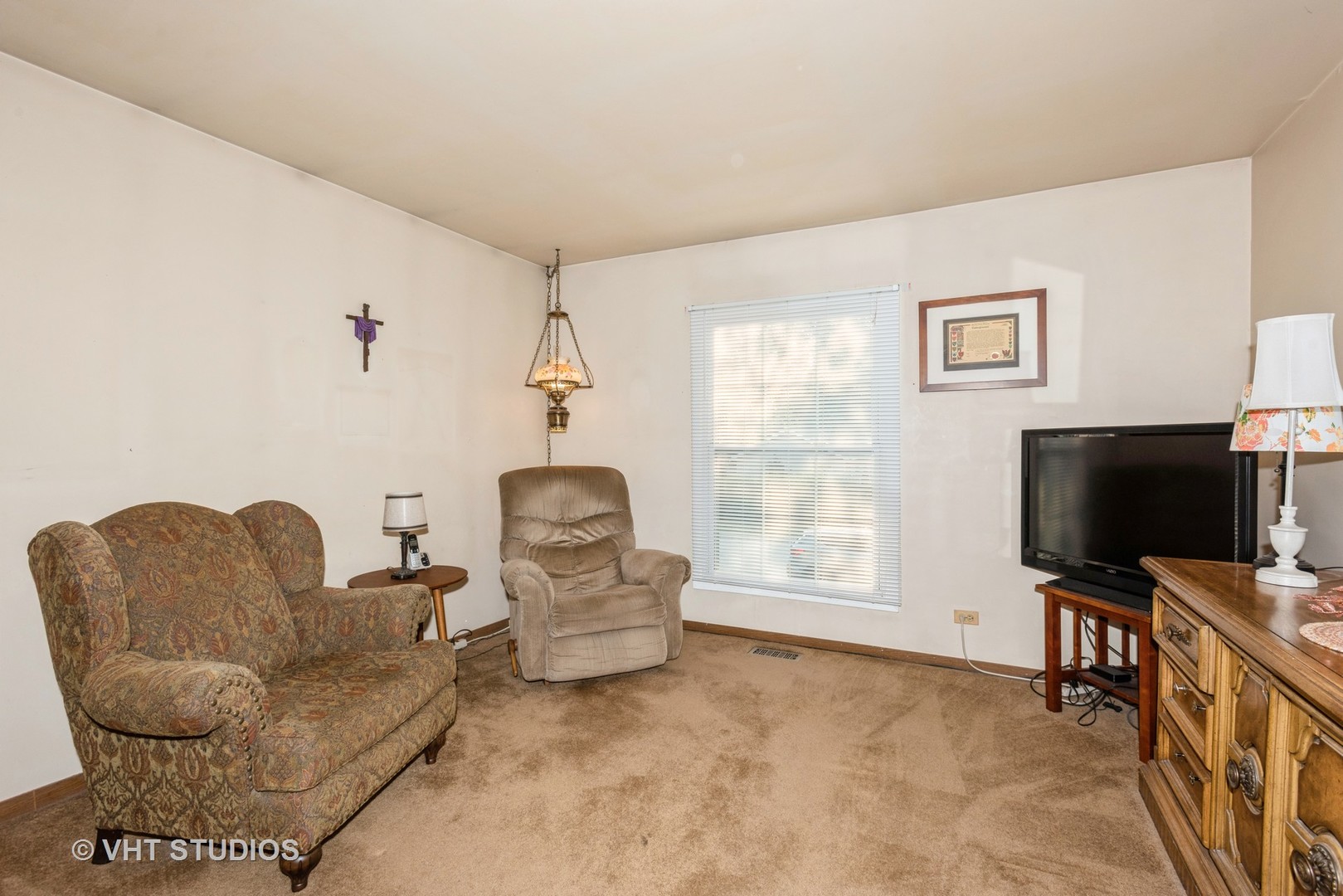 14 Spring Valley Lane Streamwood, IL 60107 - Photo 11 of 20 Gallery Image 11