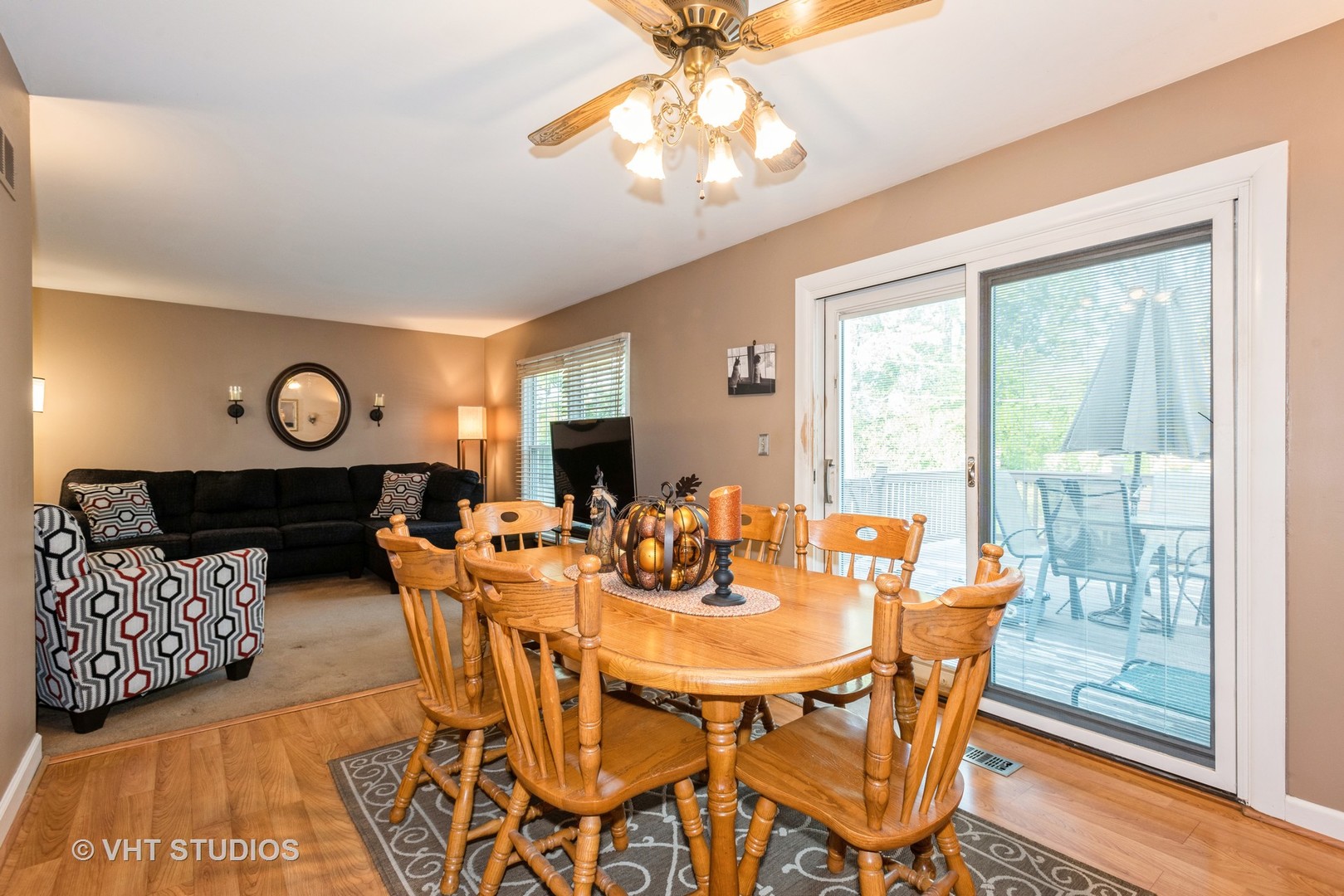 14 Spring Valley Lane Streamwood, IL 60107 - Photo 17 of 20 Gallery Image 17