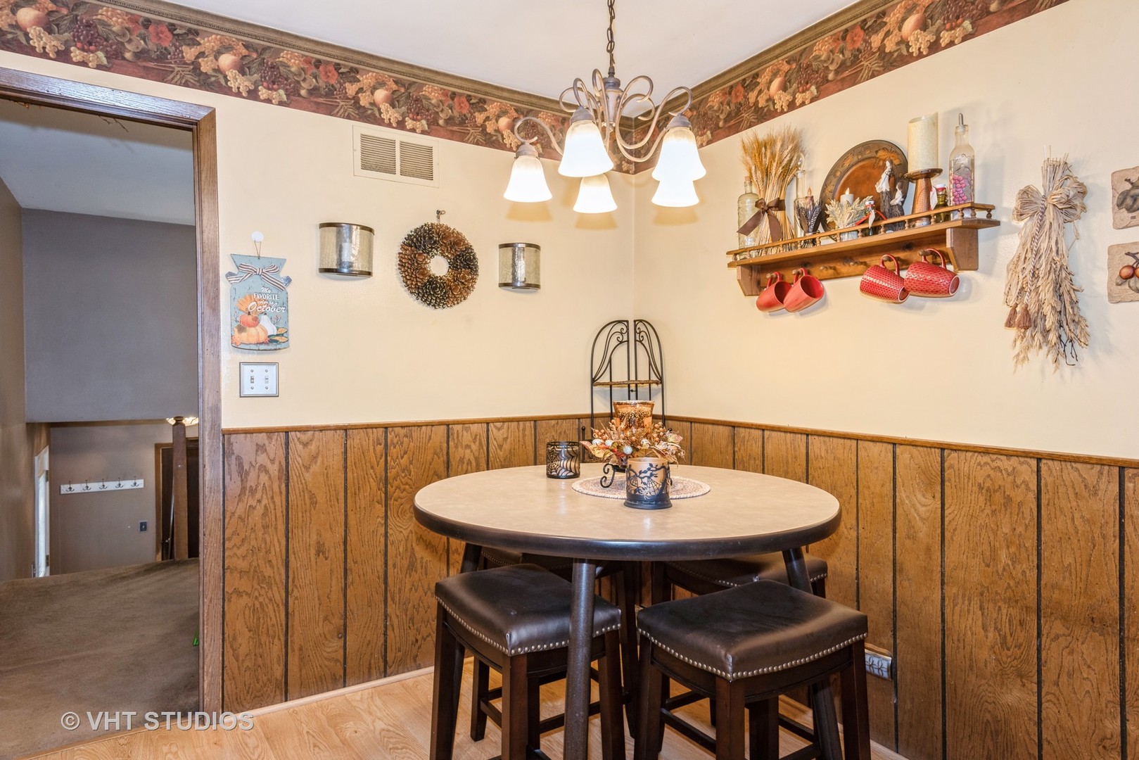 14 Spring Valley Lane Streamwood, IL 60107 - Photo 19 of 20 Gallery Image 19