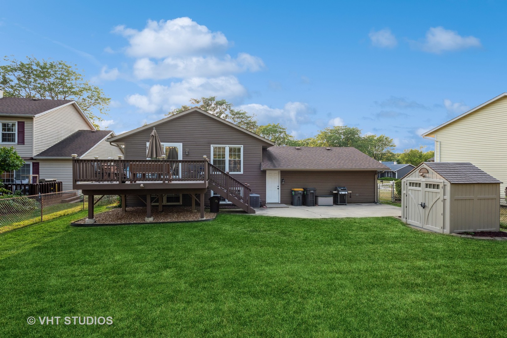 14 Spring Valley Lane Streamwood, IL 60107 - Photo 2 of 20 Gallery Image 2