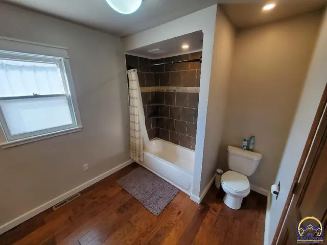 $299,000 | 112 South 6th Street, Clay Center, KS 67432