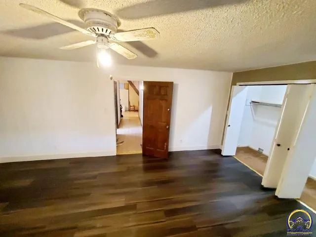 $299,000 | 112 South 6th Street, Clay Center, KS 67432