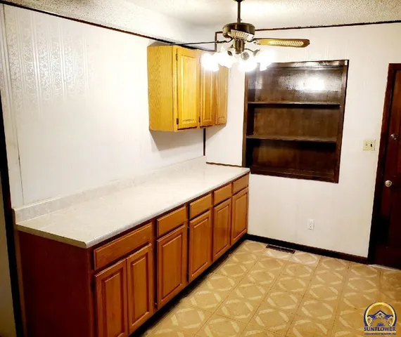 $299,000 | 112 South 6th Street, Clay Center, KS 67432