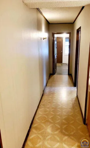 $299,000 | 112 South 6th Street, Clay Center, KS 67432