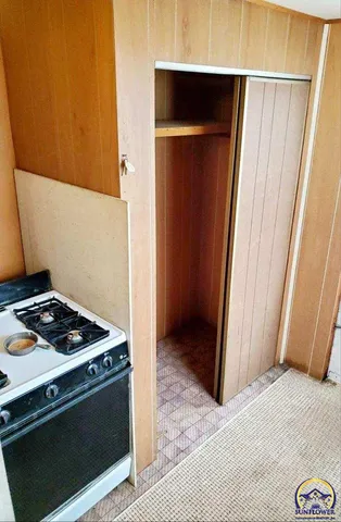 $299,000 | 112 South 6th Street, Clay Center, KS 67432