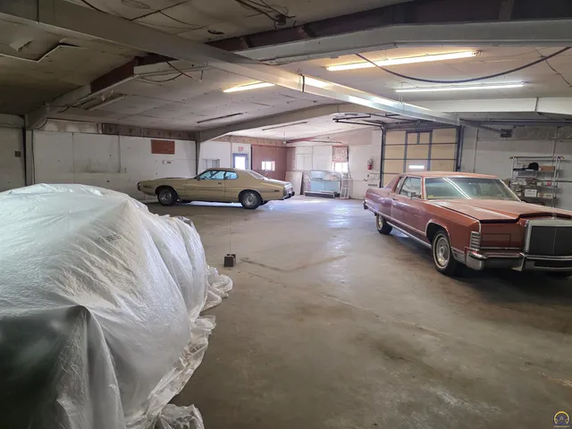 $299,000 | 112 South 6th Street, Clay Center, KS 67432