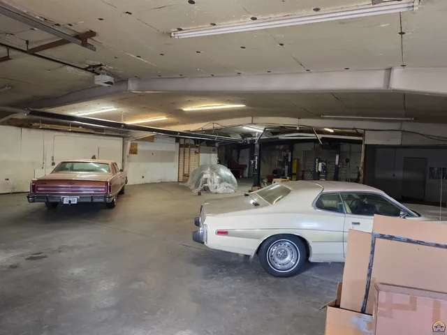 $299,000 | 112 South 6th Street, Clay Center, KS 67432