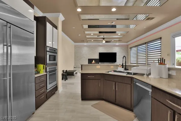 $859,950 | 2382 Sunburst View Street, Henderson, NV 89052