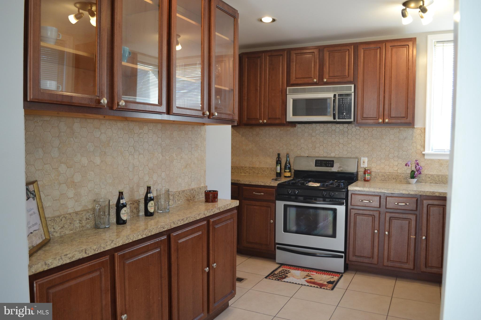 2606 Taney Road Baltimore, MD 21209 - Photo 7 of 30 Kitchen
