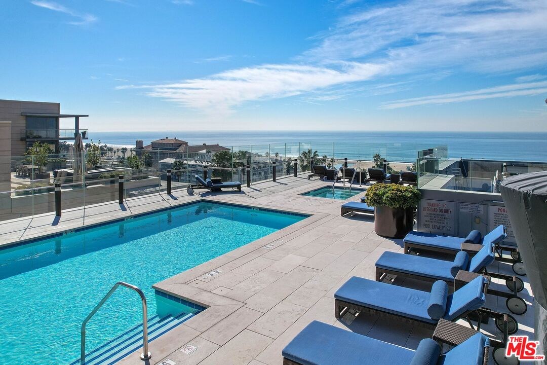 1755 Ocean Avenue, Unit 602 Santa Monica, CA 90401 - Photo 21 of 26 a view of a terrace with lawn chairs
