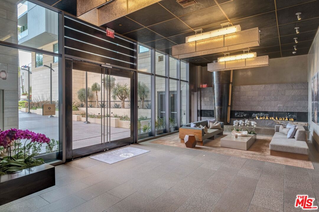 1755 Ocean Avenue, Unit 602 Santa Monica, CA 90401 - Photo 23 of 26 a outdoor space with lots of potted plants