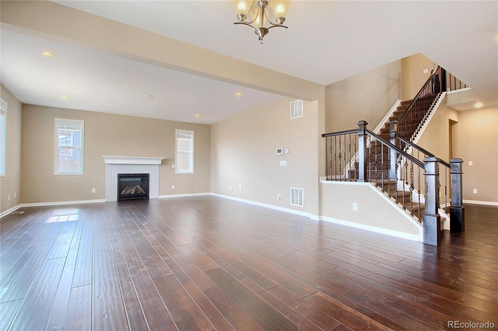 3072 Rising Moon Way Castle Rock, CO 80109 - Photo 3 of 35 Gallery Image 3