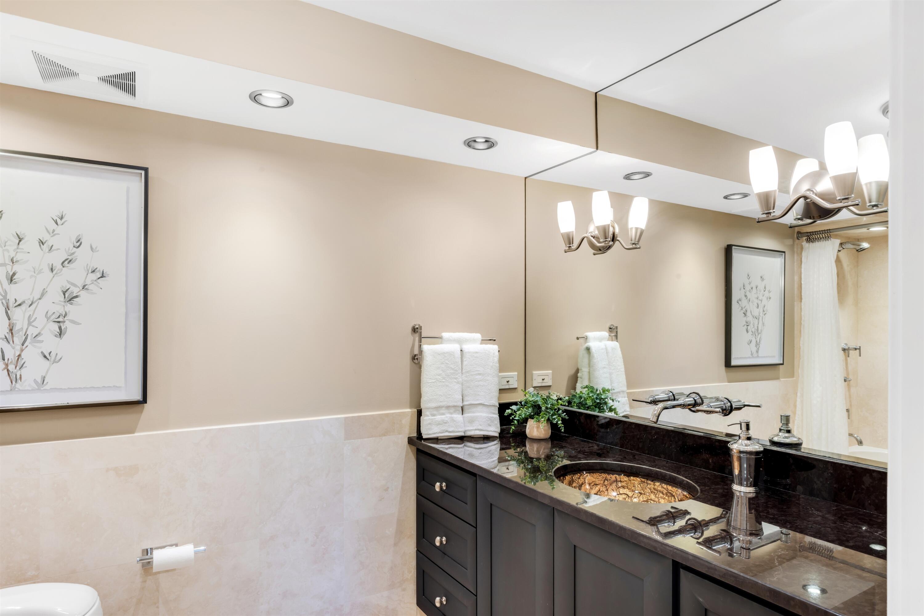 2066 North Ocean Boulevard, Unit 10NW Boca Raton, FL 33431 - Photo 20 of 28 BATH 2