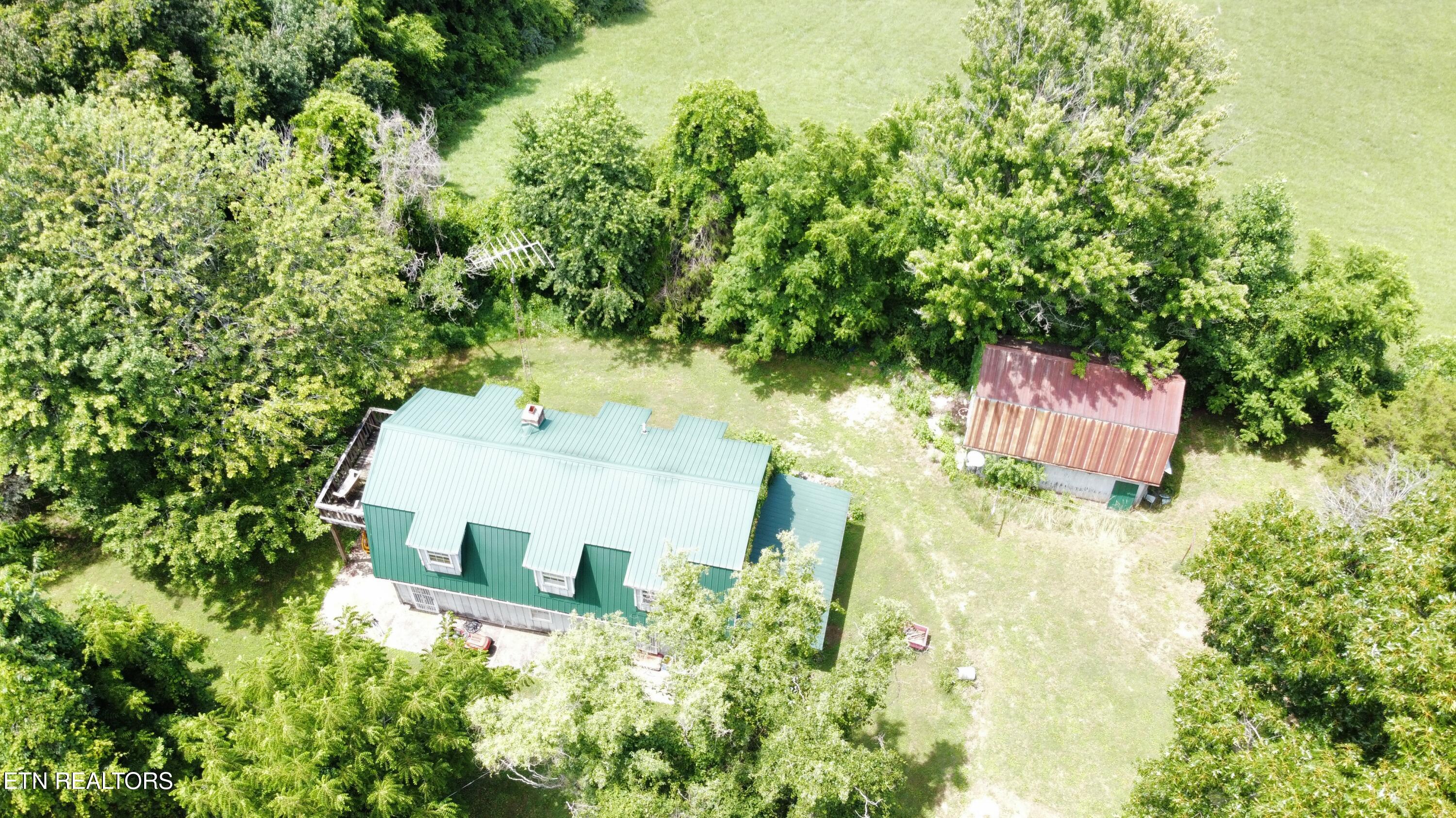 339 Dividing Ridge Road Speedwell, TN 37870 - Photo 7 of 8 339 DR Aerial