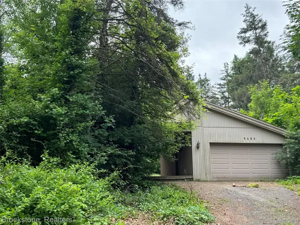 $217,900 | 5409 Stowe Trail, Clarkston, MI 48348