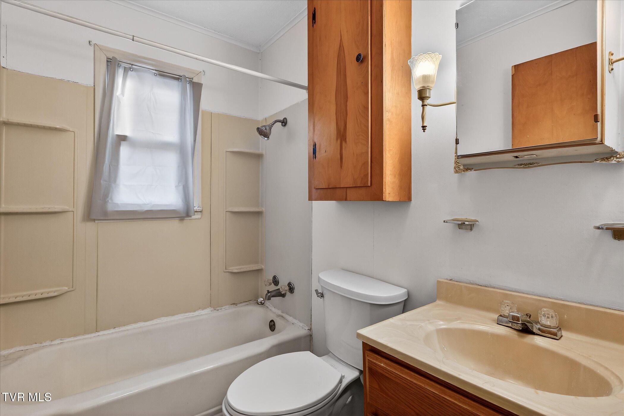 4534 Dishner Valley Road Bristol, VA 24202 - Photo 18 of 27 18-4534 Dishner Valley Rd Bristol-Window