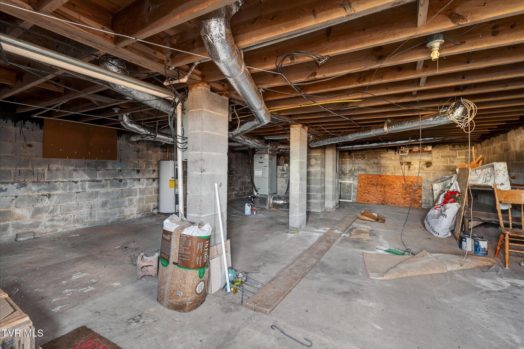 4534 Dishner Valley Road Bristol, VA 24202 - Photo 23 of 27 23-4534 Dishner Valley Rd Bristol-Window