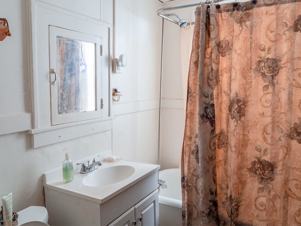 414 Birr Street Rochester, NY 14613 - Photo 13 of 23