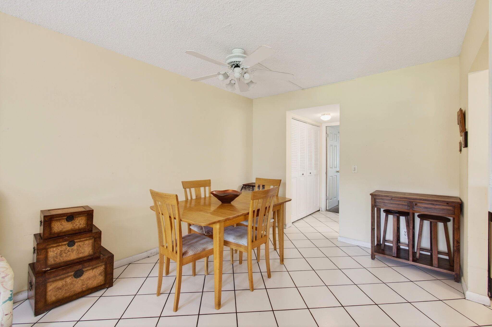 384 Fanshaw J Boca Raton, FL 33434 - Photo 18 of 87 18-web-or-mls-017_DSC_1333
